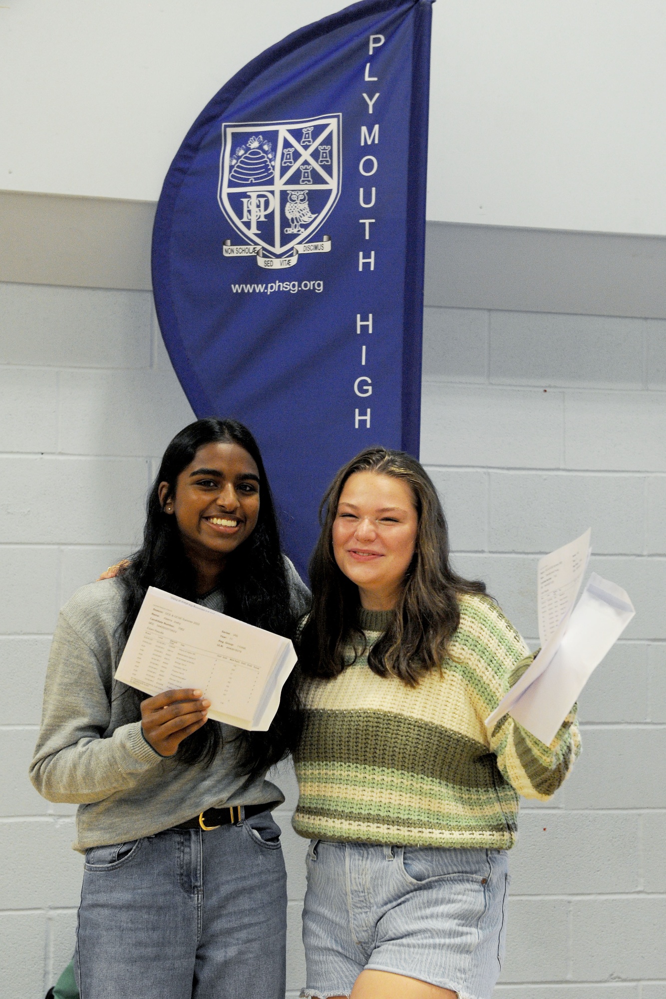 plymouth-high-school-for-girls-students-at-plymouth-high-school-for